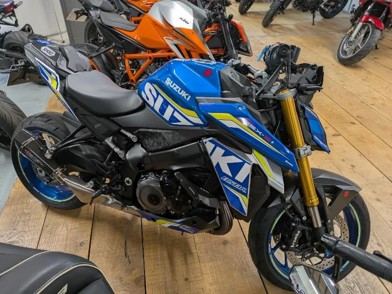 GSXS 1000
