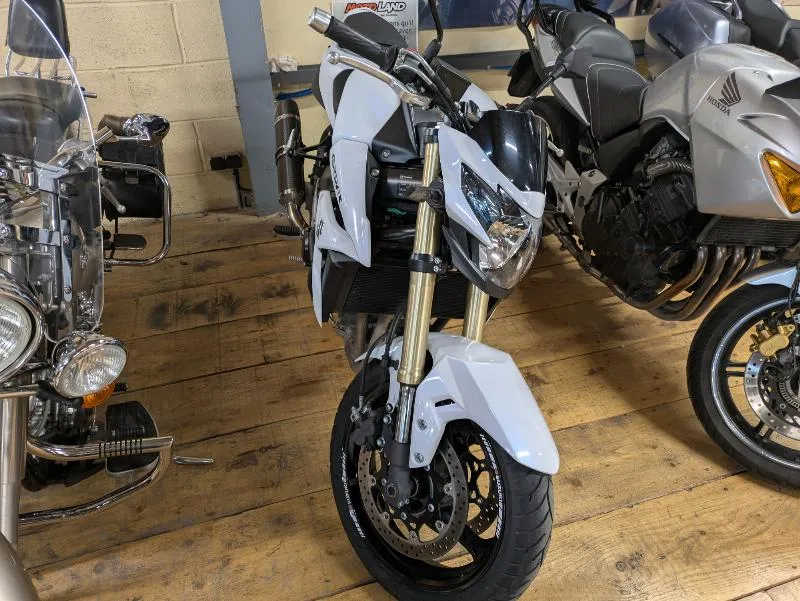 GSR 750