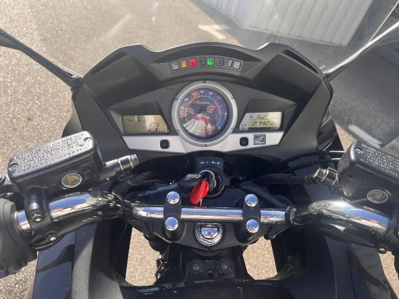 CBF 1000 F