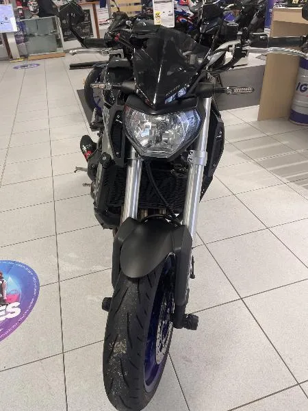 MT 09