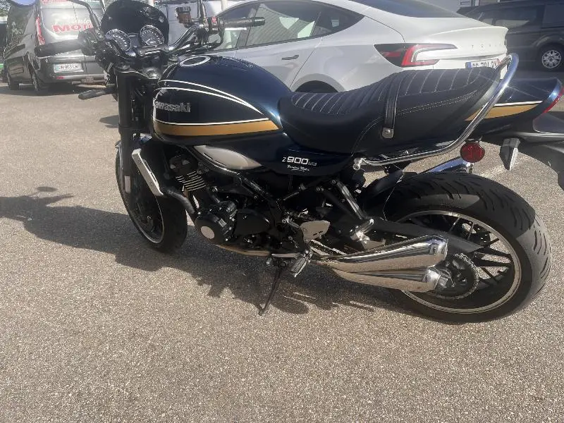 Z900RS