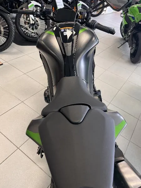 Z 1100 SE