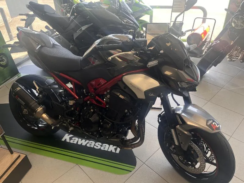 Z 900 2025