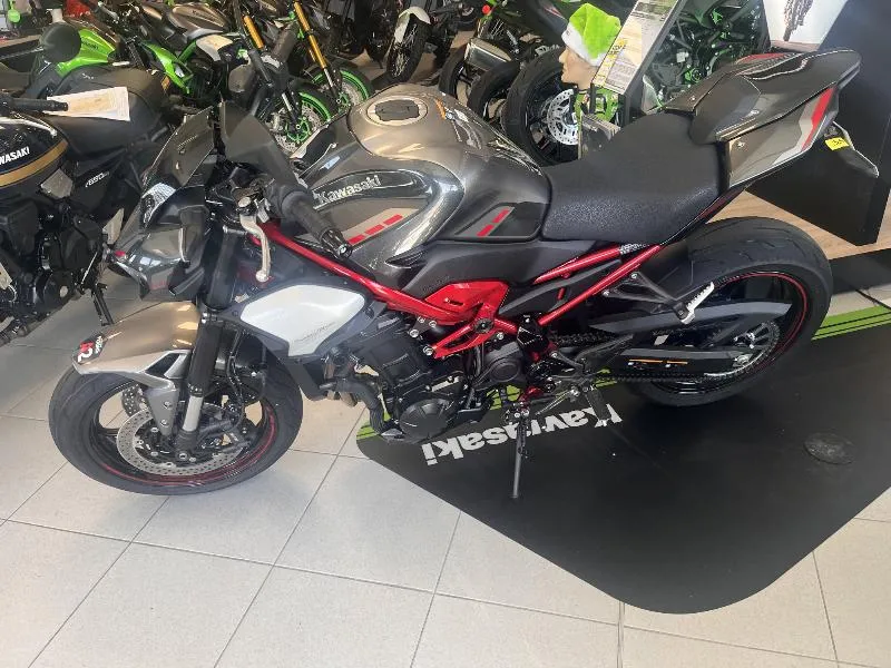 Z 900