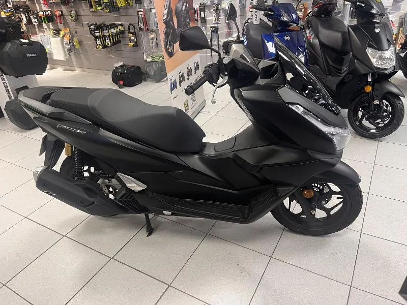 PCX 125