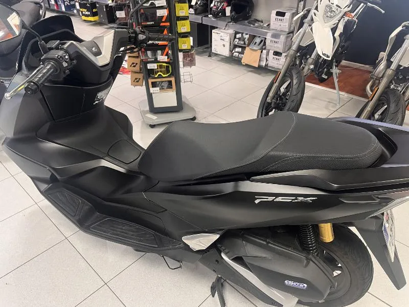 PCX 125