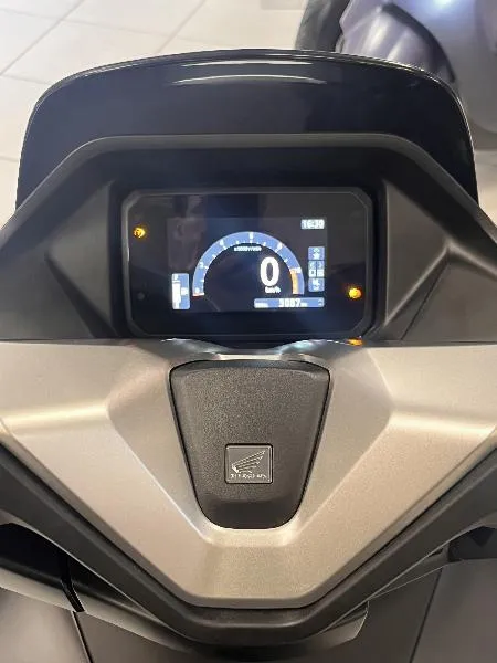 PCX 125