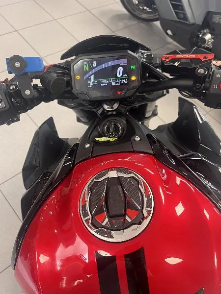 Z900 E