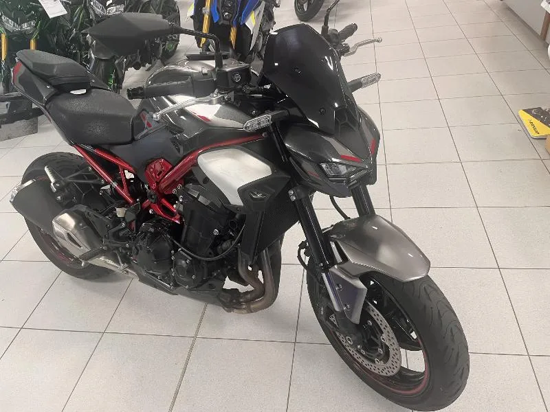 Z 900