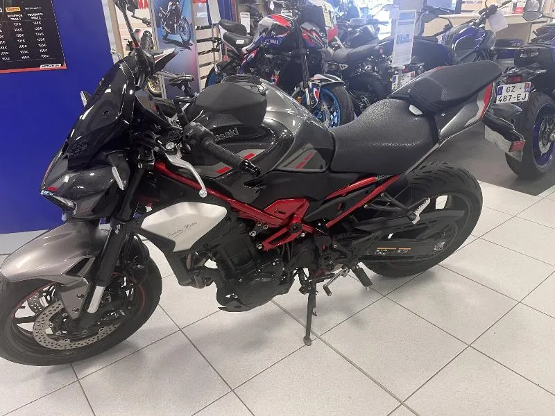 Z 900