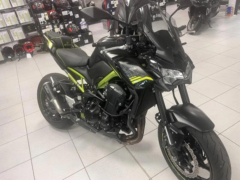 Z 900