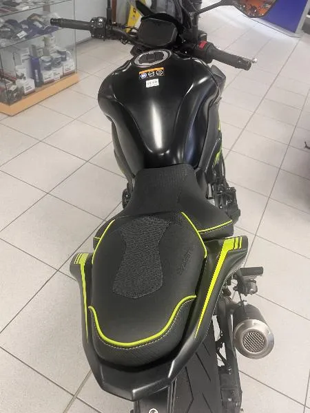 Z 900