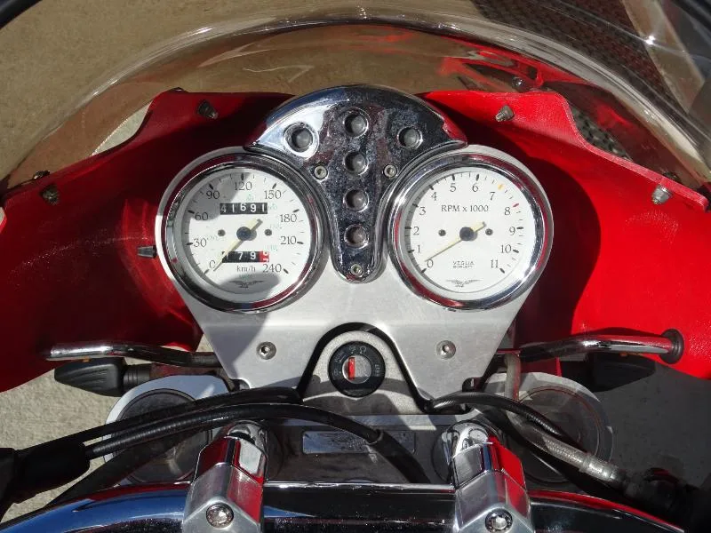 V10