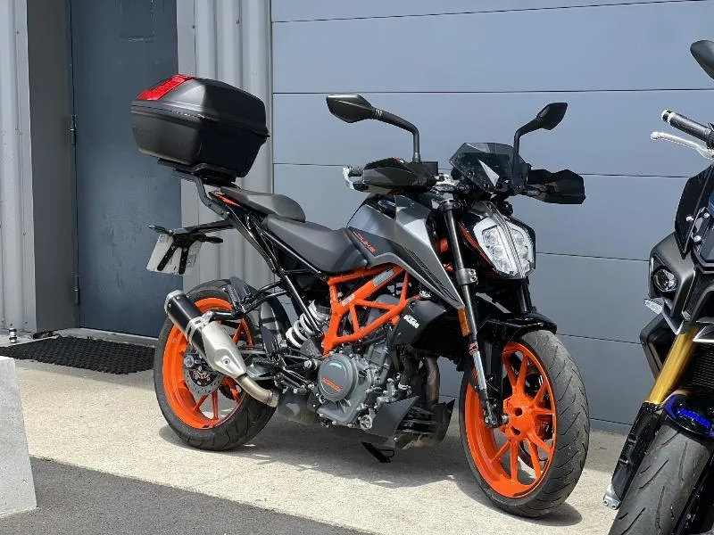 390 DUKE