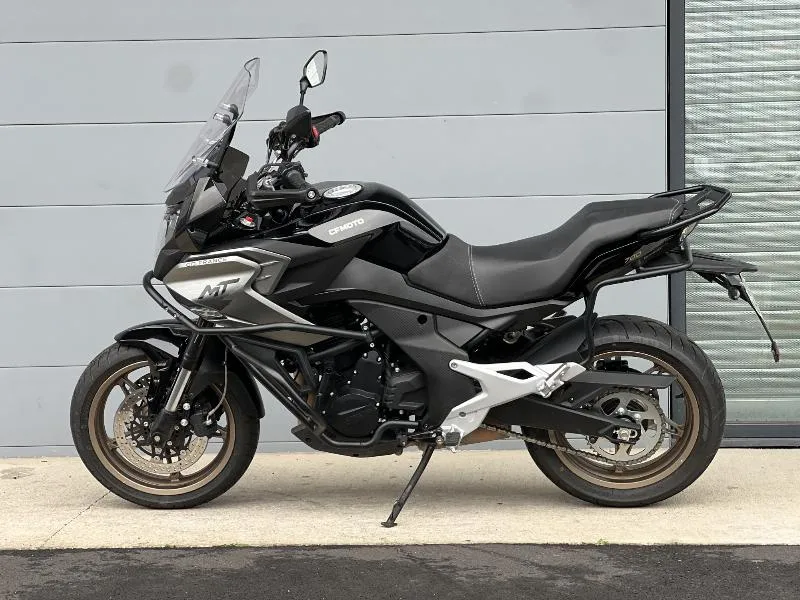 MT 700