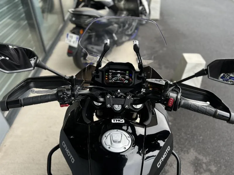 MT 700