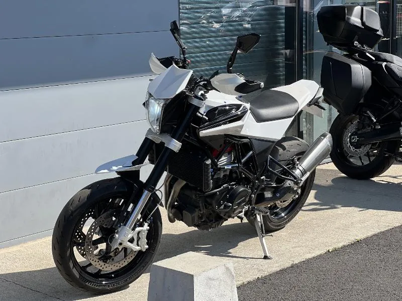 NUDA 900
