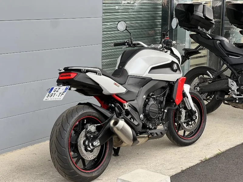 FR 750