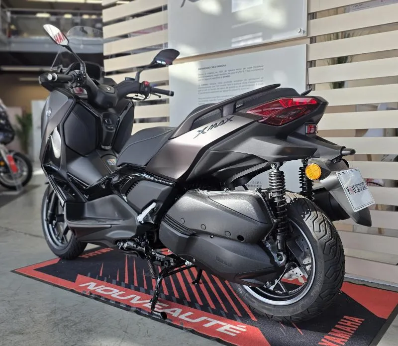 XMAX 300 TECH MAX 