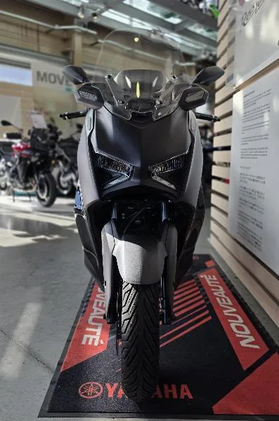 XMAX 300 TECH MAX 