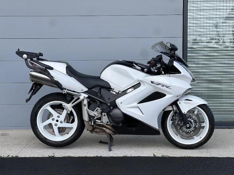 VFR 800 VTEC