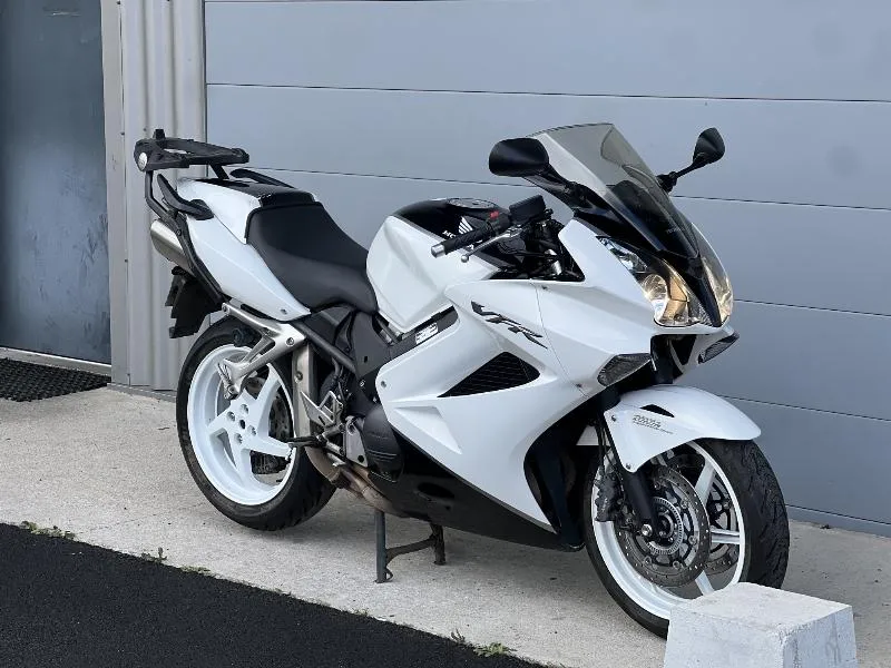 VFR 800 VTEC