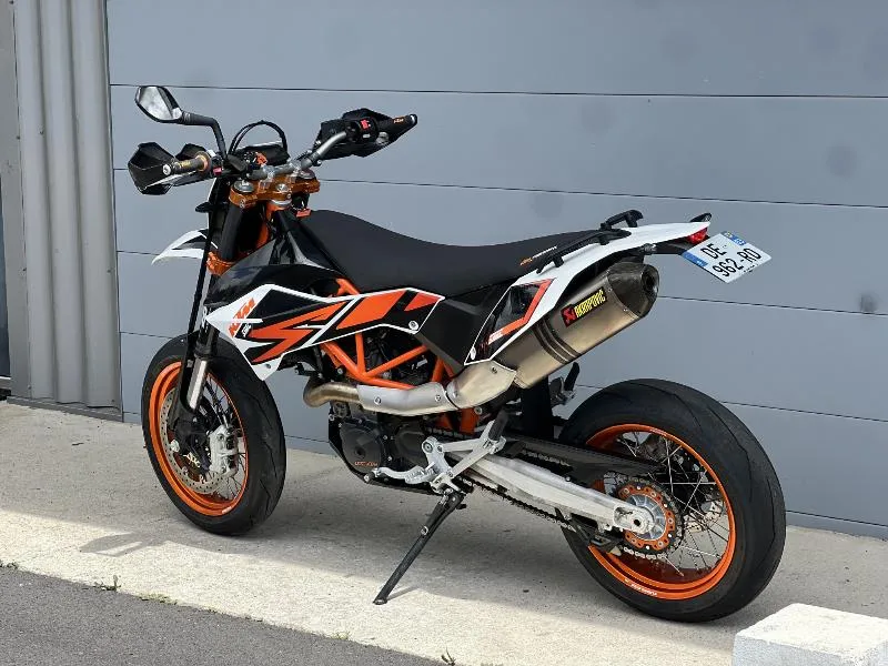 690 SMC R