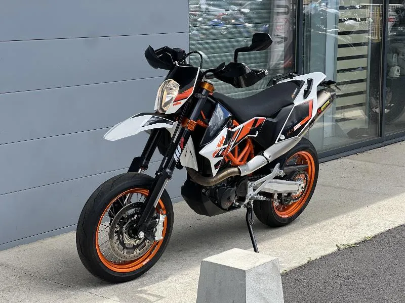 690 SMC R