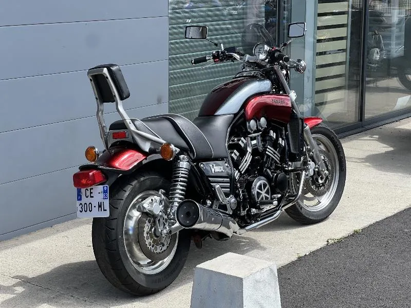 VMAX 1200