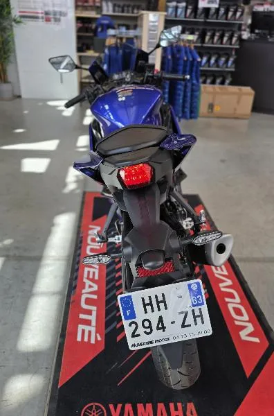 YZFR3