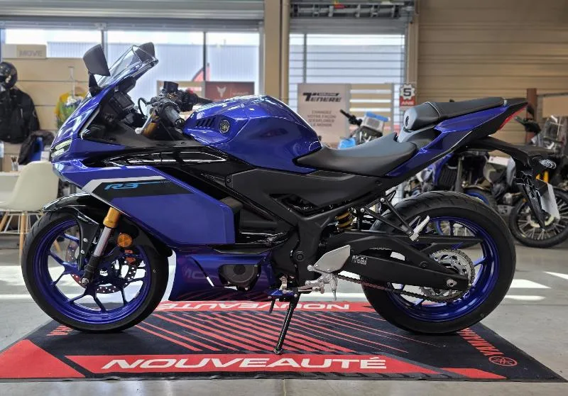 YZFR3