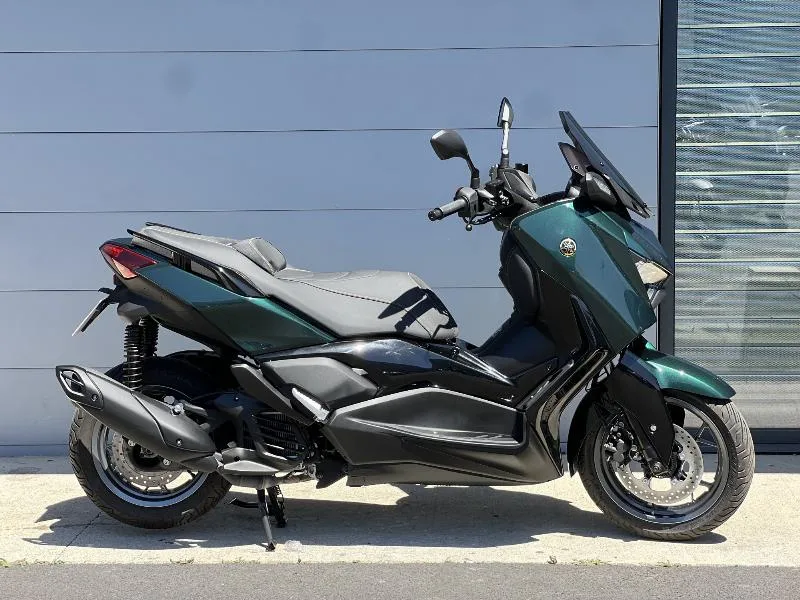 XMAX 125 TECH MAX