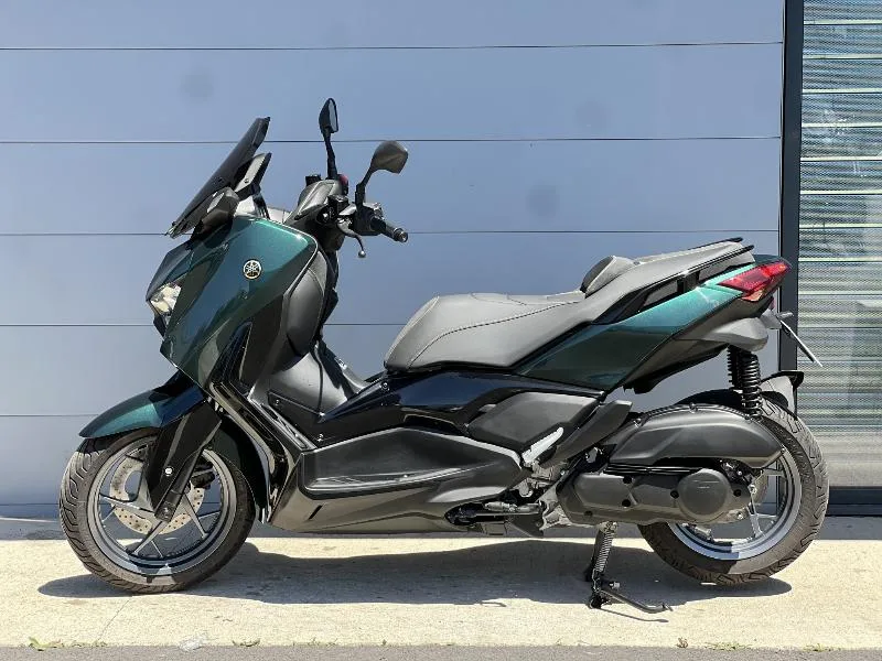 XMAX 125 TECH MAX