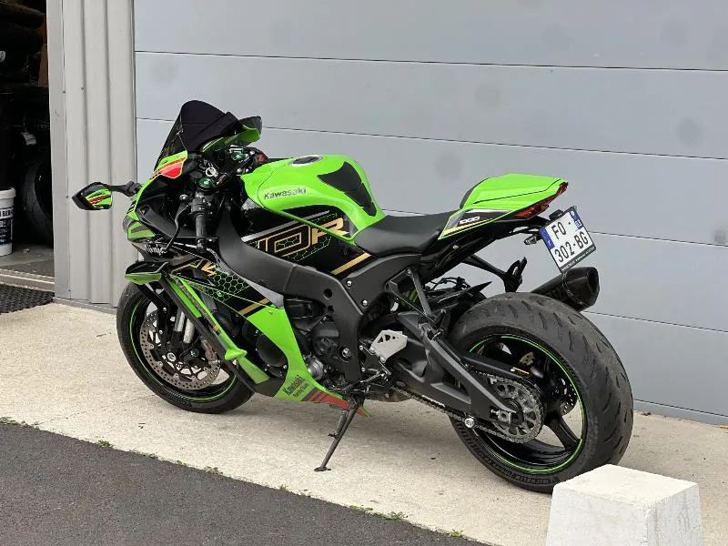 ZX10R