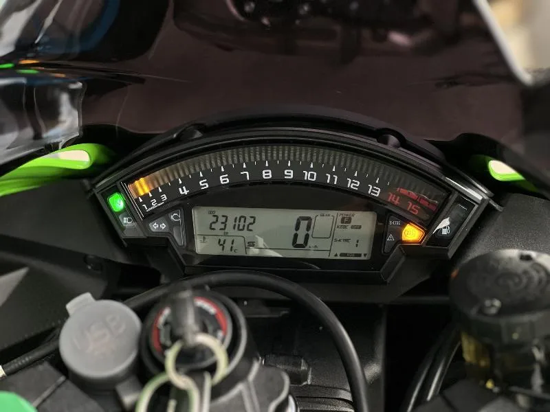 ZX10R