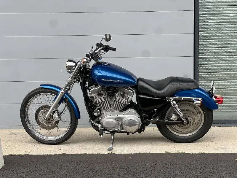 SPORTSTER 883