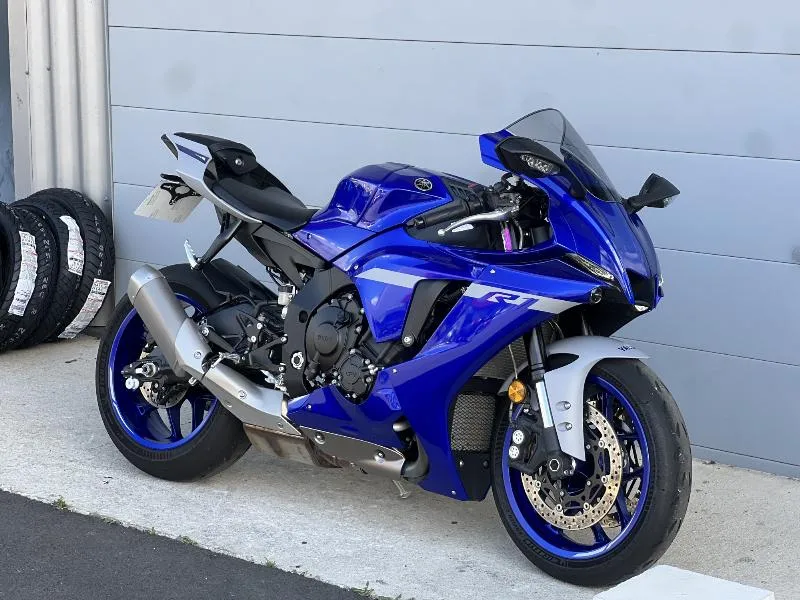 YZF 1000 R1