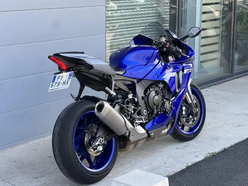 YZF 1000 R1