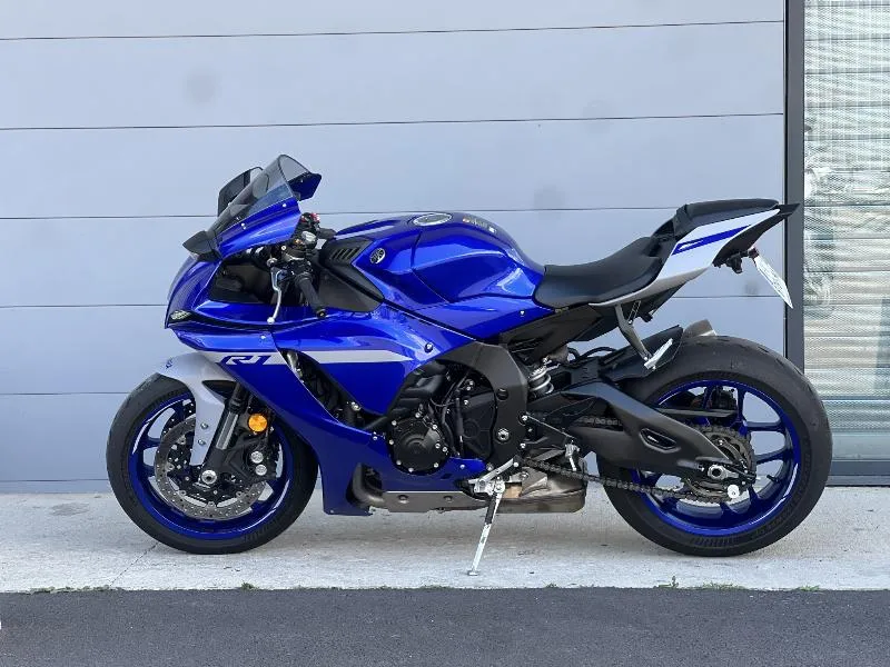 YZF 1000 R1