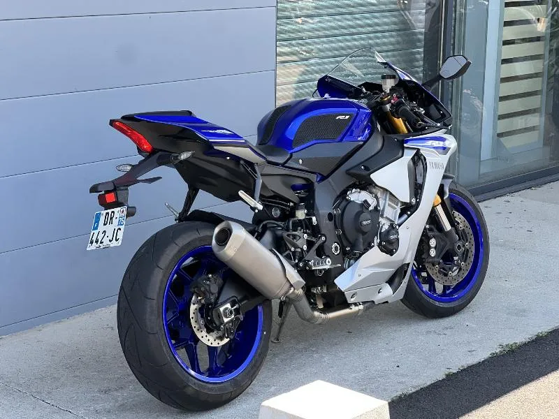 YZF 1000 R1