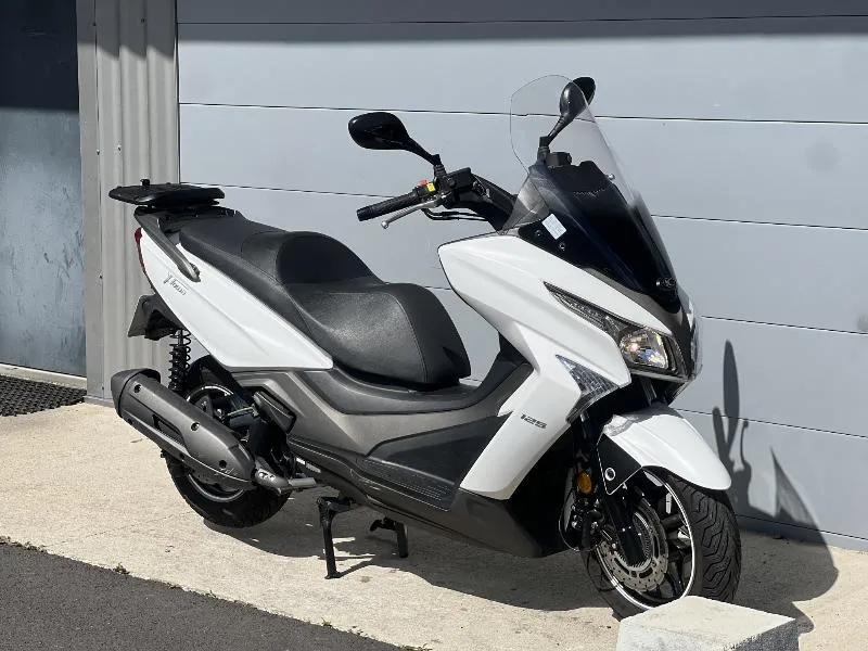 X.TOWN 125
