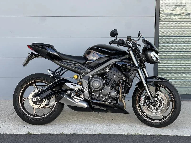 STREET TRIPLE 765 RS