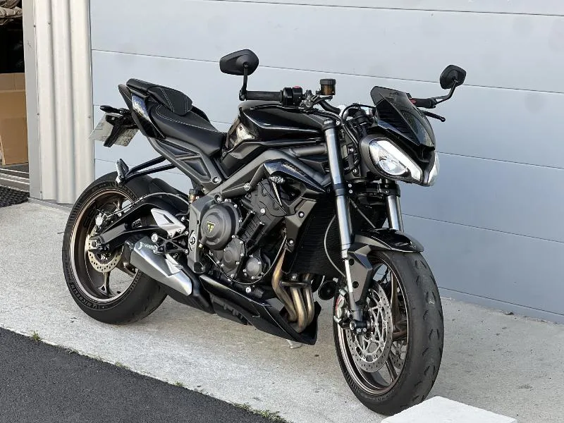 STREET TRIPLE 765 RS