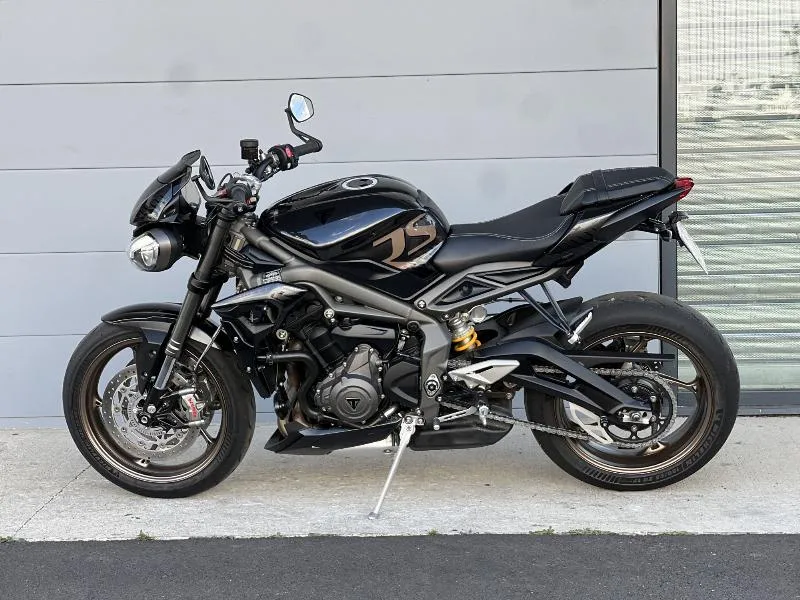 STREET TRIPLE 765 RS