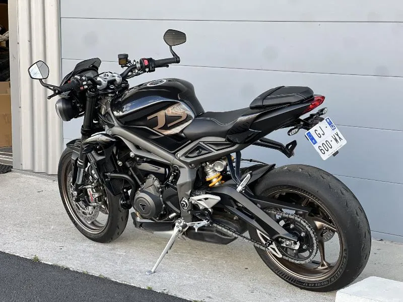 STREET TRIPLE 765 RS