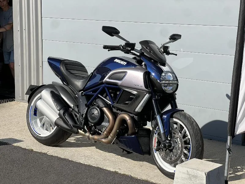 DIAVEL