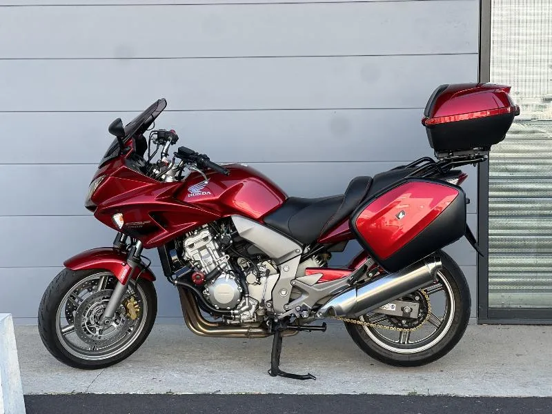 CBF 1000 F