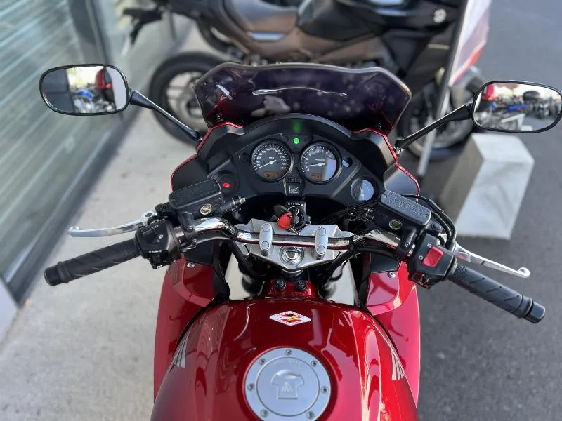 CBF 1000 F