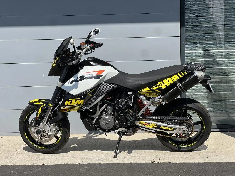 990 SM