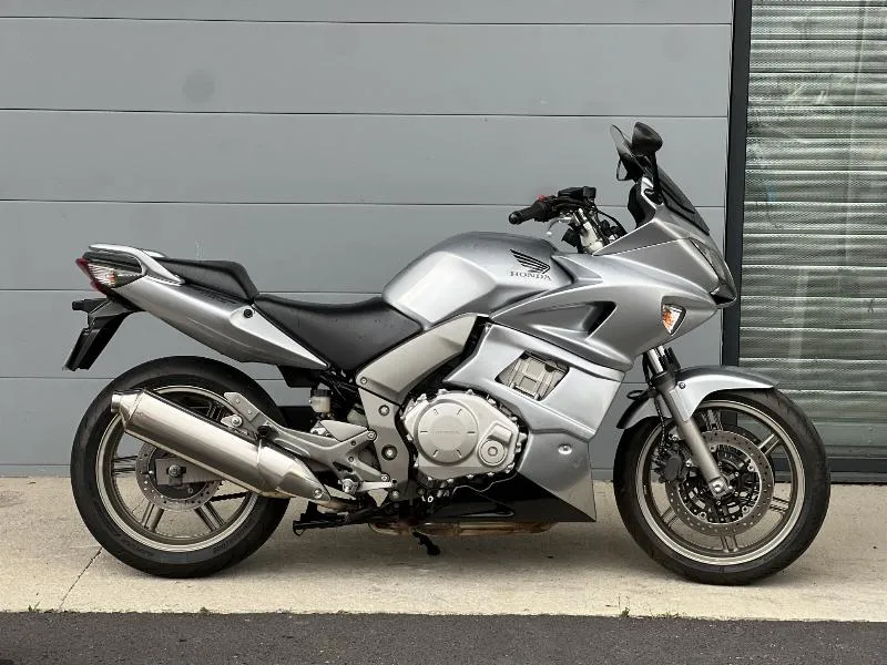 CBF 1000 F